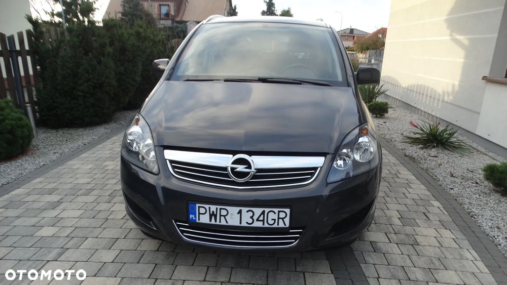 Opel Zafira 1.8 Family Plus - 2