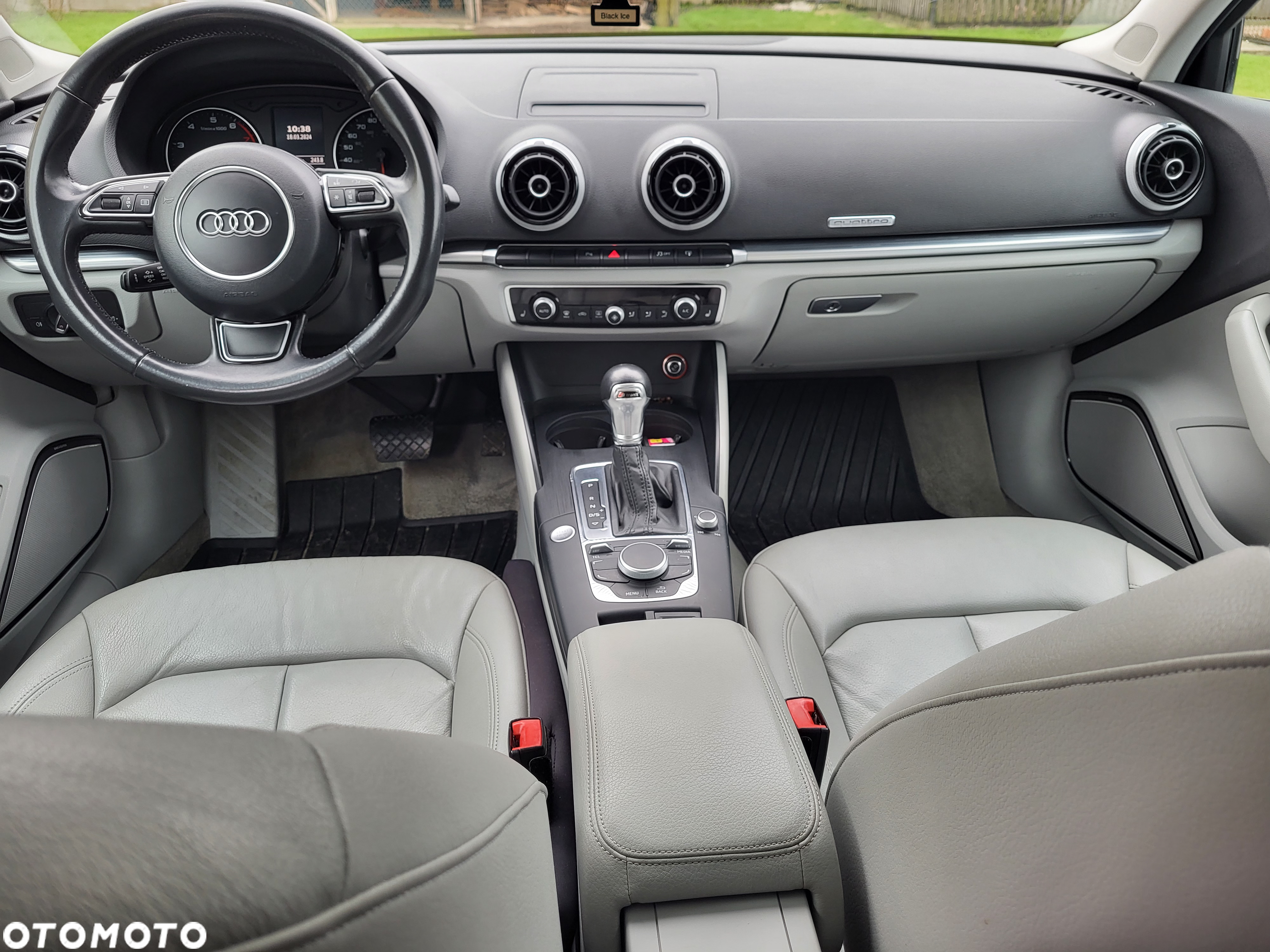 Audi A3 2.0 TFSI Sportback quattro S tronic design - 8