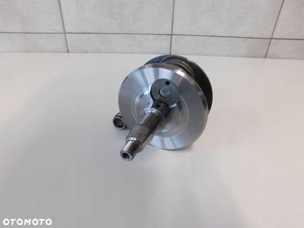 PIAGGIO MP3 125 WAŁ KORBOWY - 3