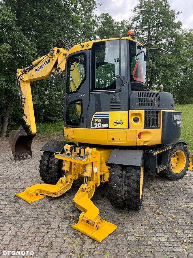 Komatsu 98MR - 1