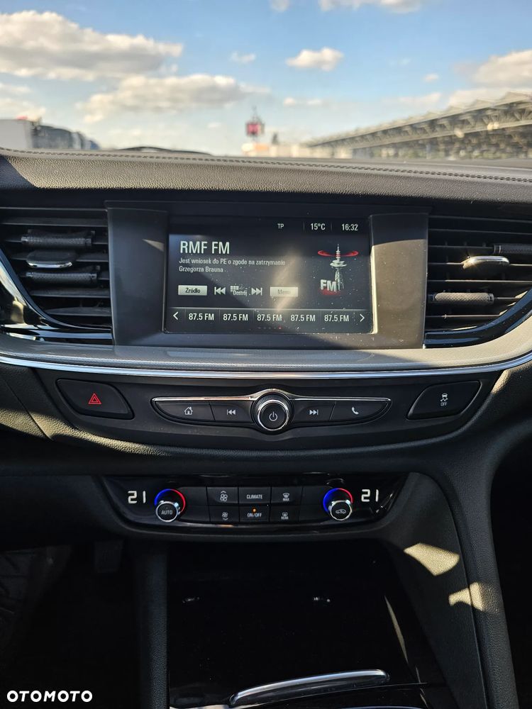 Opel Insignia 1.5 T Exclusive S&S - 18