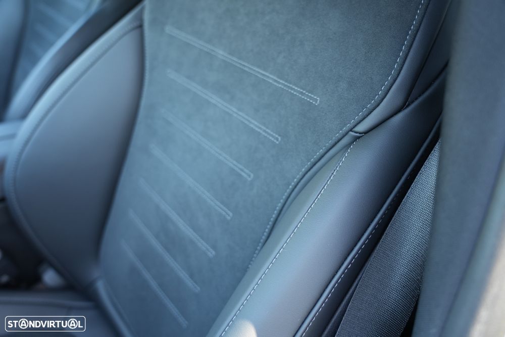 Mercedes-Benz C 300 e 9G-TRONIC Edition AMG Line - 24