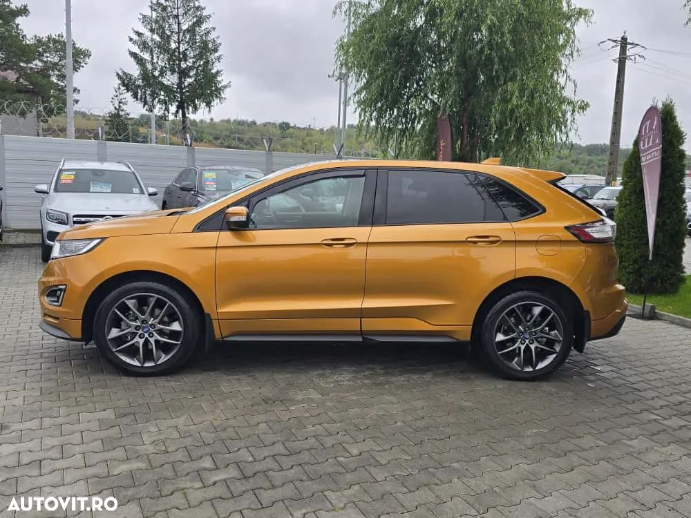 Ford Edge - 2