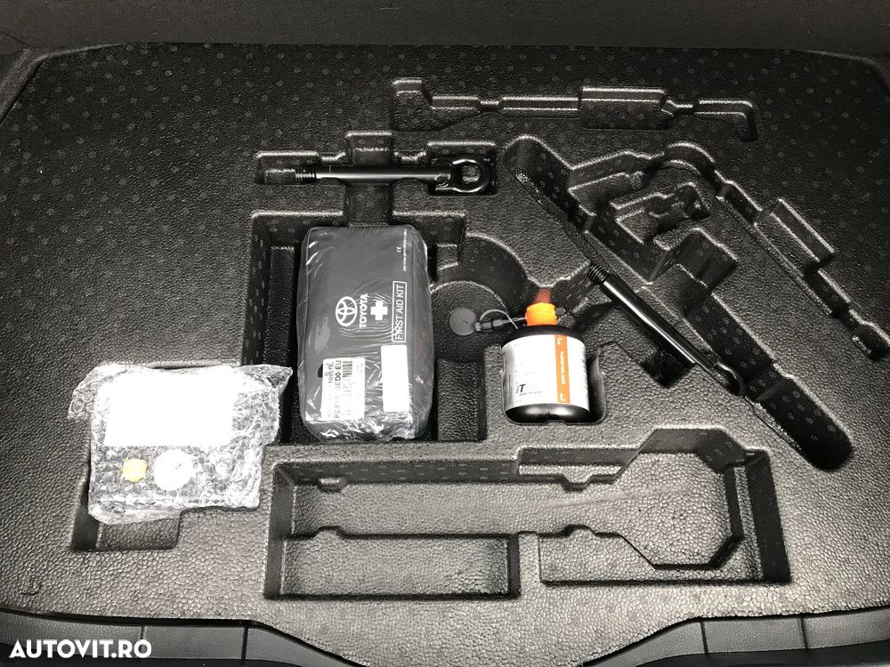 Toyota C-HR Business-Edition - 35