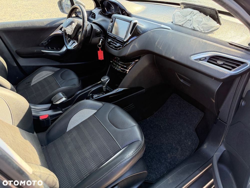 Peugeot 2008 PureTech 110 GPF Stop&Start EAT6 Crossway - 18