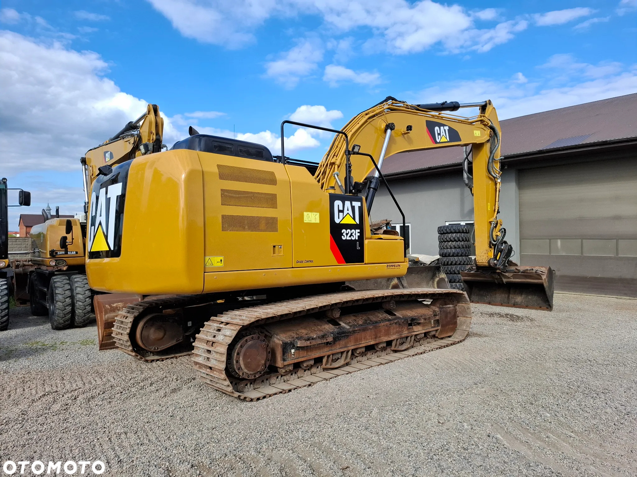 Caterpillar CAT 323 FL - 8
