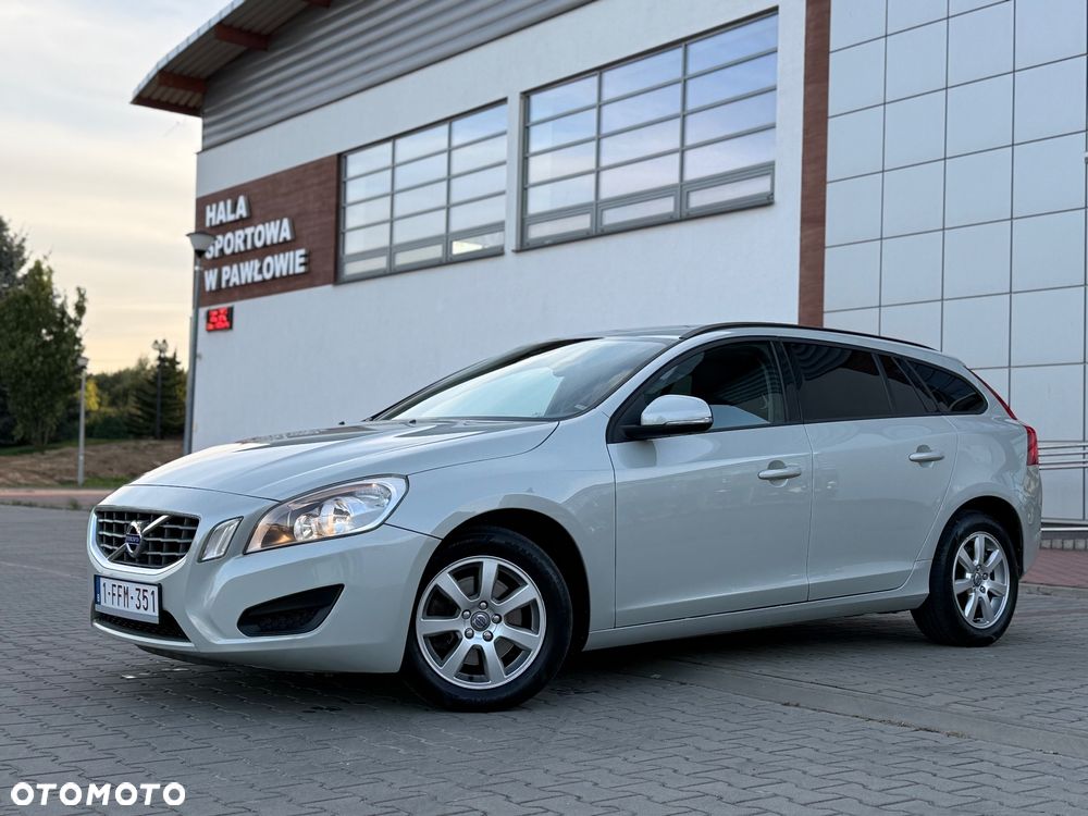 Volvo V60 D3 Momentum - 26