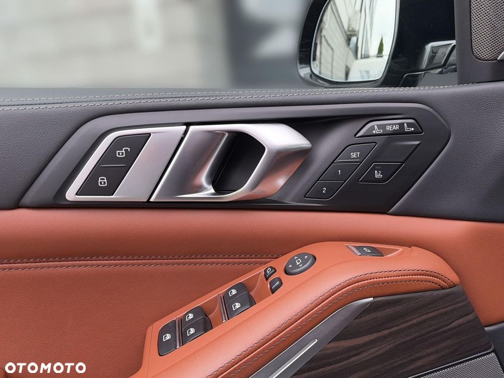 BMW X7 - 17
