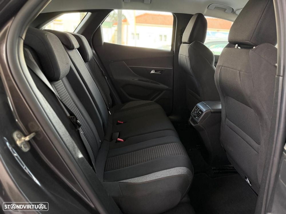 Peugeot 3008 1.5 BlueHDi Active Pack - 20