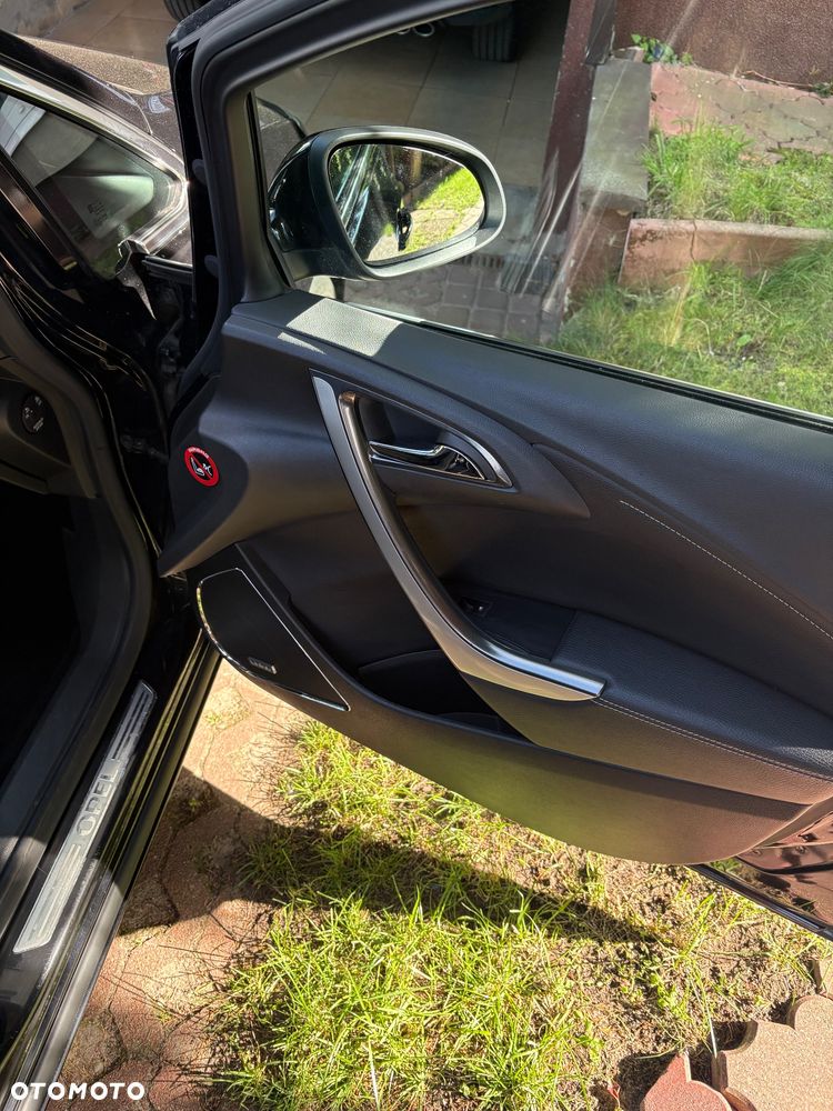 Opel Astra 1.6 T Cosmo - 15