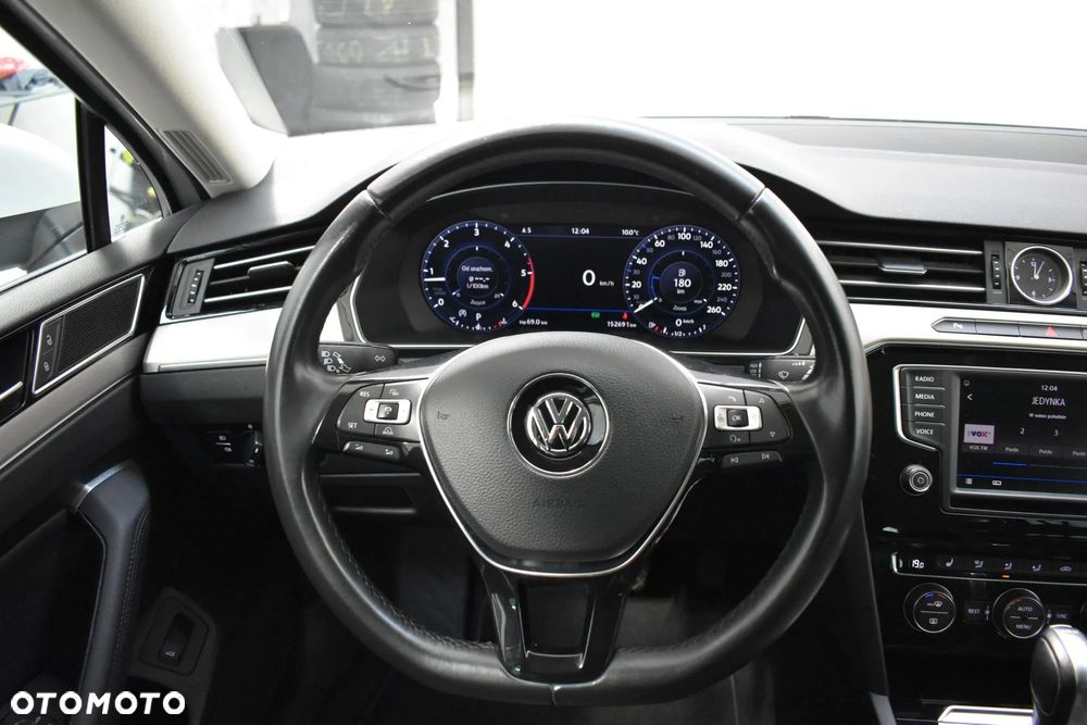 Volkswagen Passat Variant 2.0 TDI DSG (BlueMotion Technology) Highline - 21