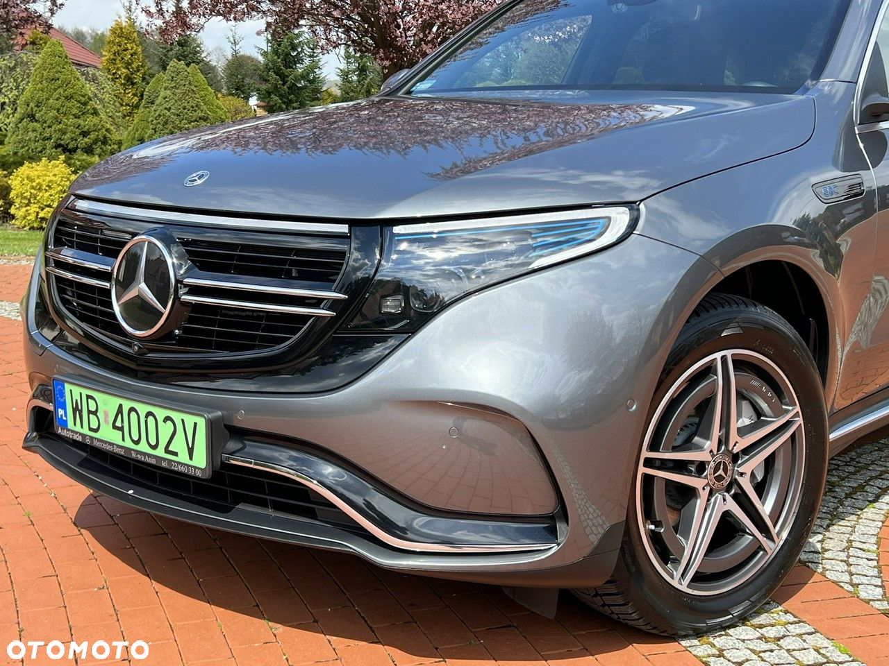 Mercedes-Benz EQC - 9