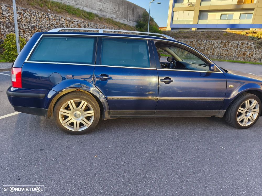 VW Passat Variant 1.9 TDi Highline - 3