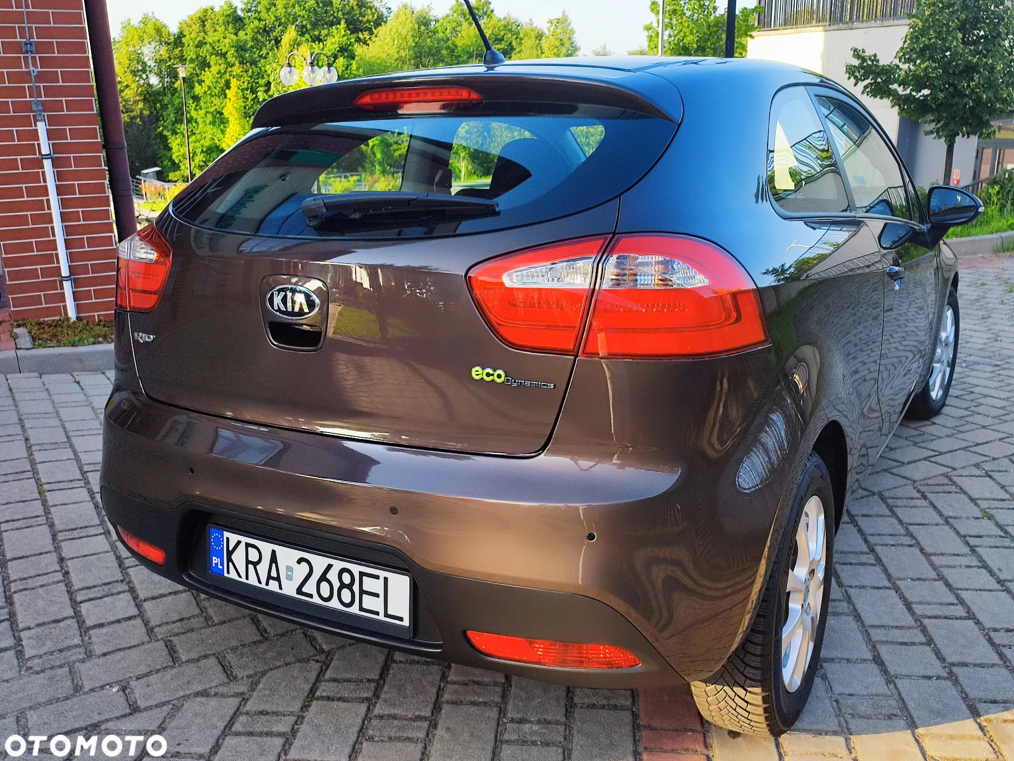 Kia Rio 1.4 Dream Team Edition - 16