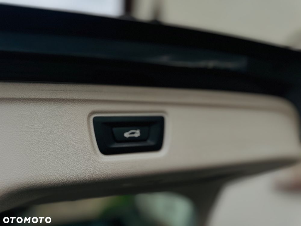BMW Seria 3 320d Touring Advantage - 14