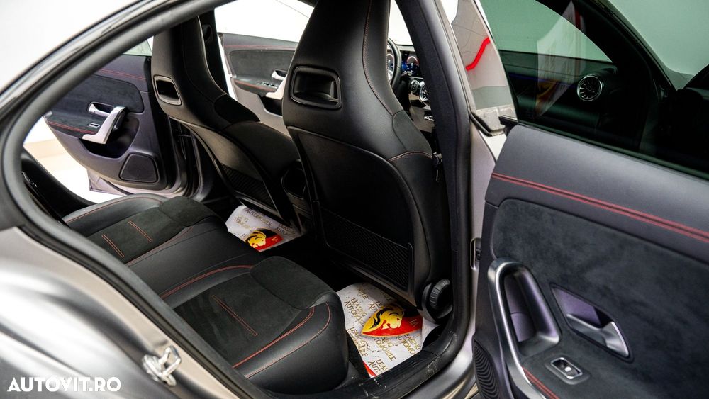 Mercedes-Benz CLA 250 e 8G-DCT AMG Line - 16