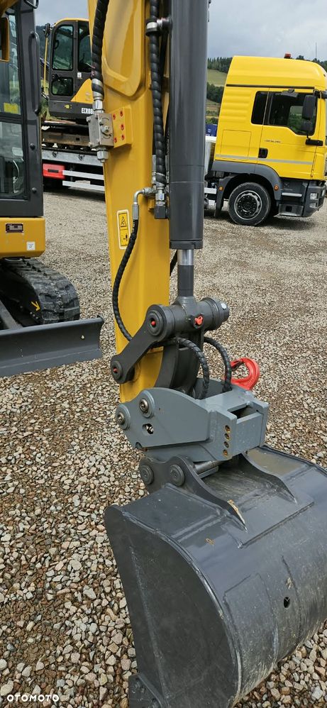 XCMG XE27U - 13