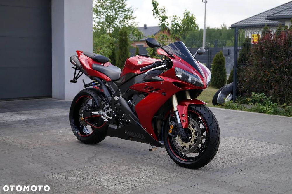 Yamaha R1 - 5
