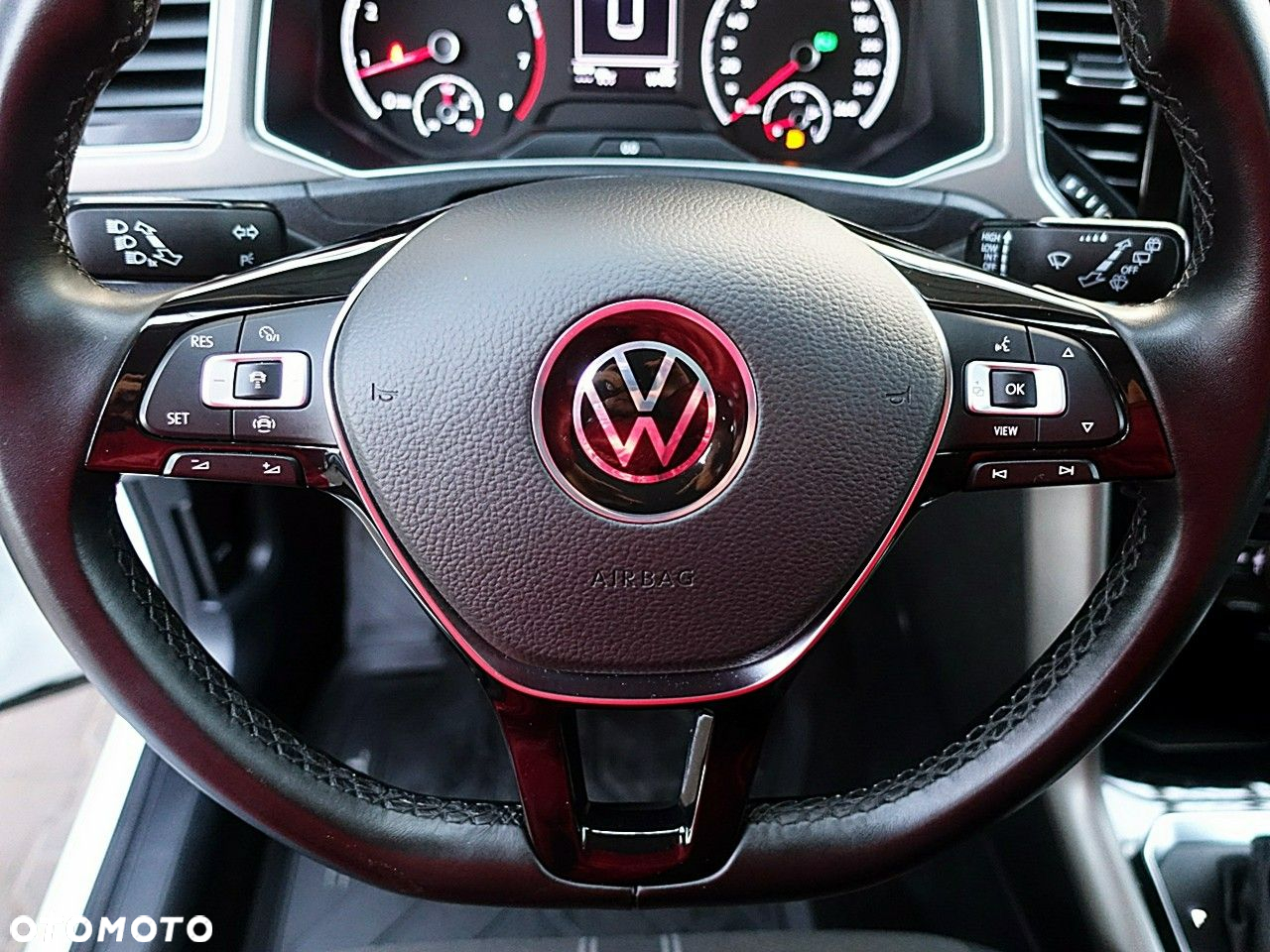 Volkswagen T-Roc - 21