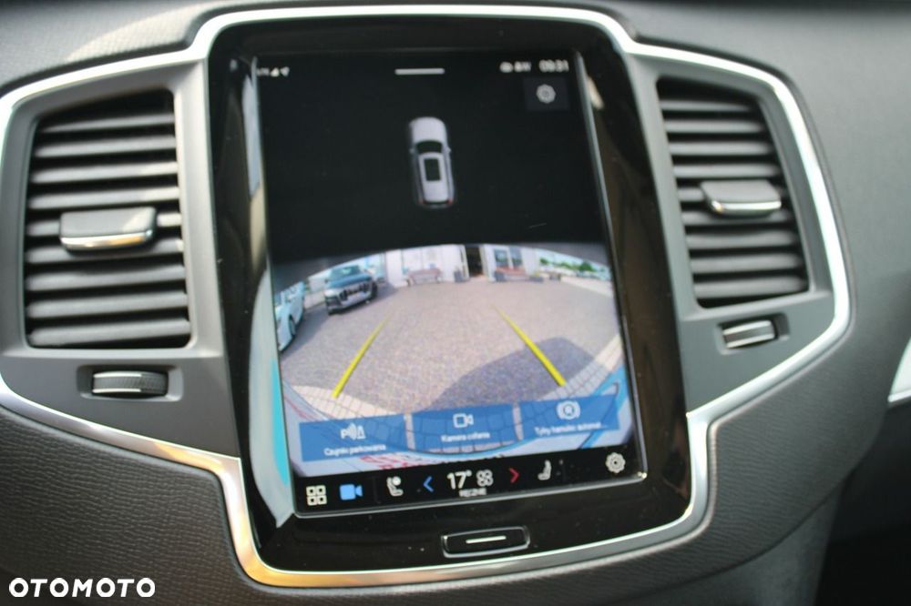 Volvo XC 90 B5 D AWD Geartronic Momentum - 32