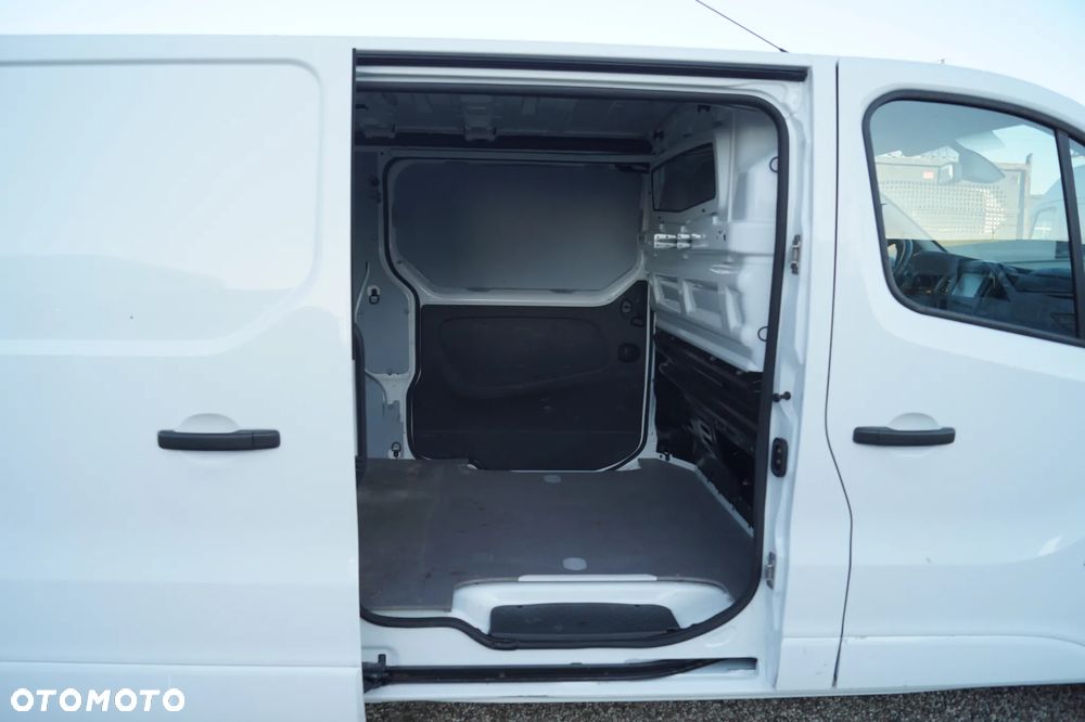 Opel Vivaro - 17