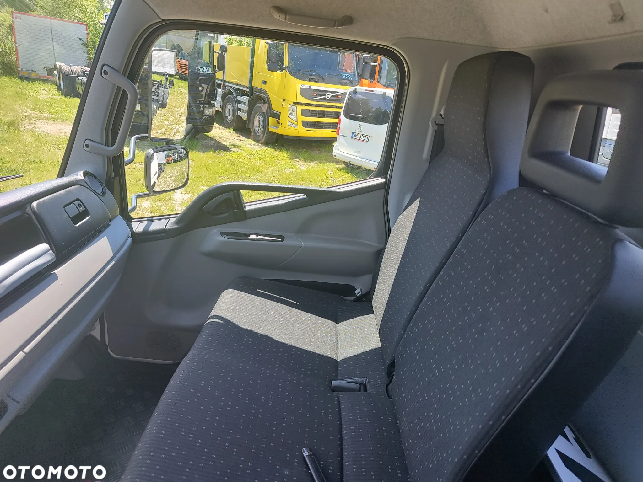 Mitsubishi Fuso Canter - 19