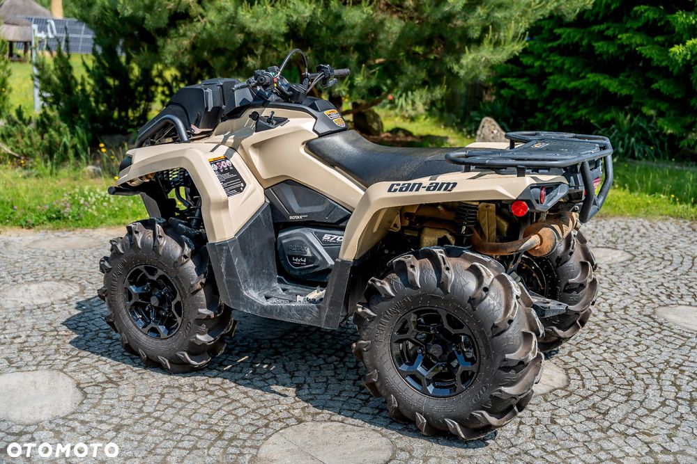 Can-Am Outlander - 11