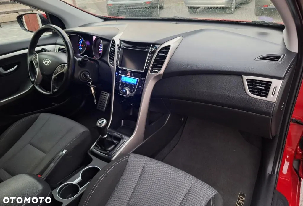 Hyundai i30 1.6 GDI BlueDrive Premium - 10