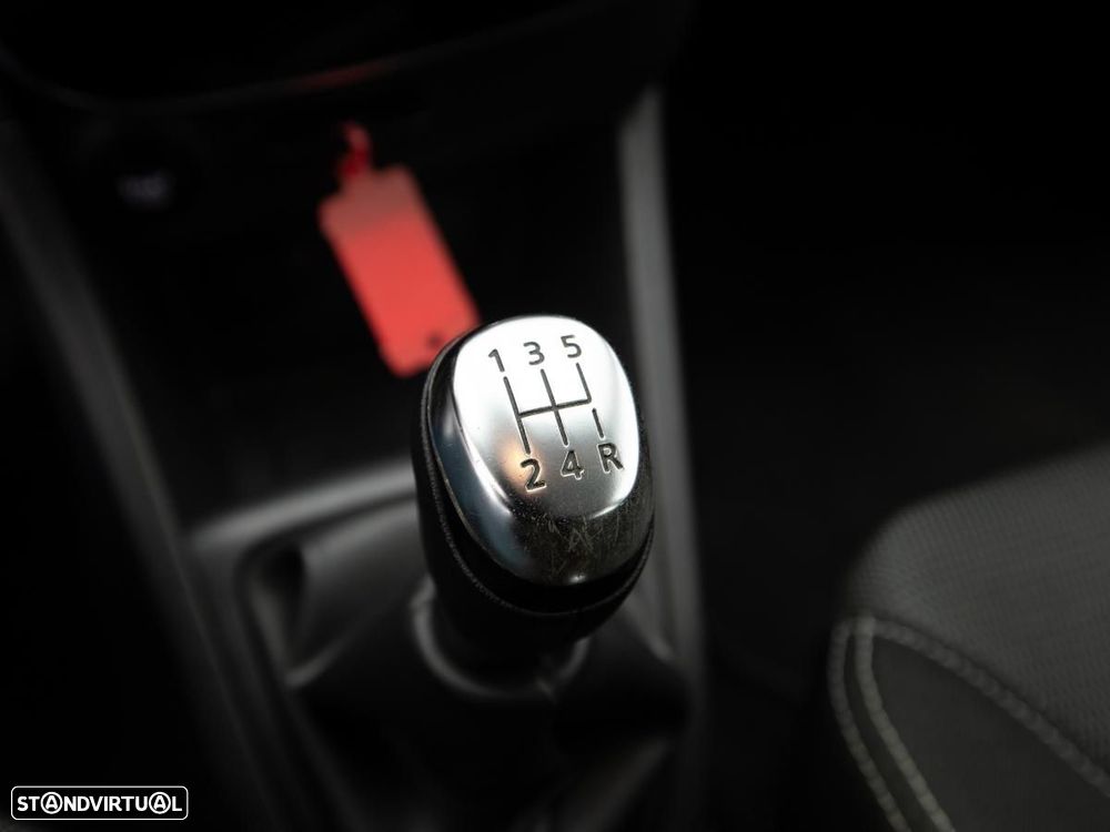 Renault Clio Van - 15