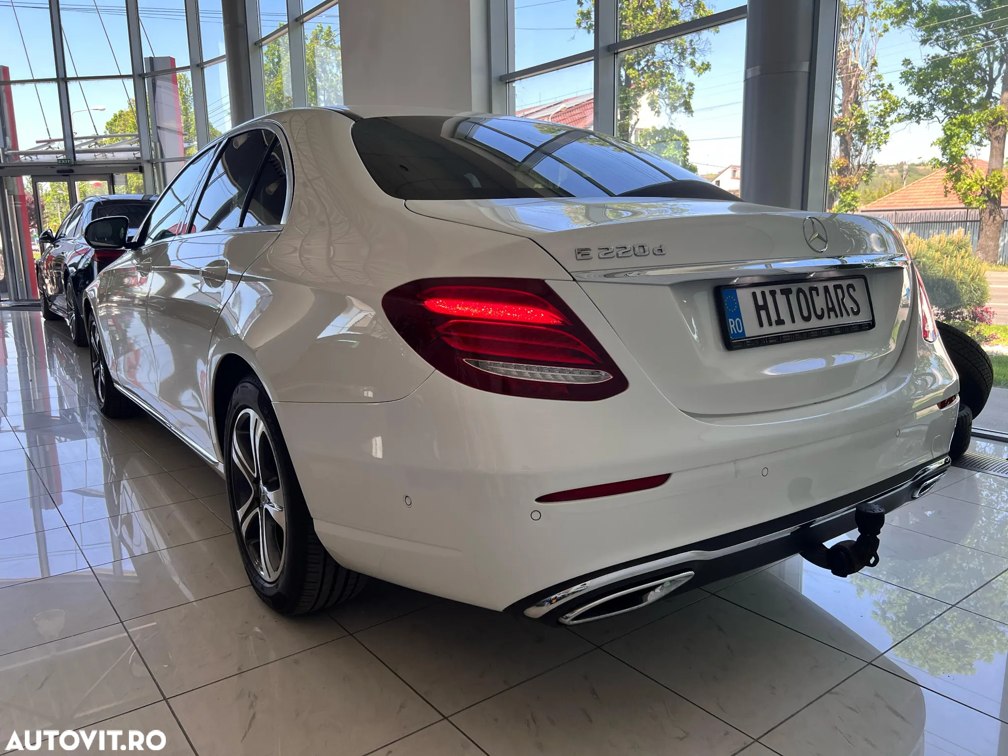 Mercedes-Benz E - 8