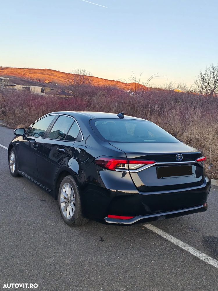 Toyota Corolla 1.8 HSD Eco - 11
