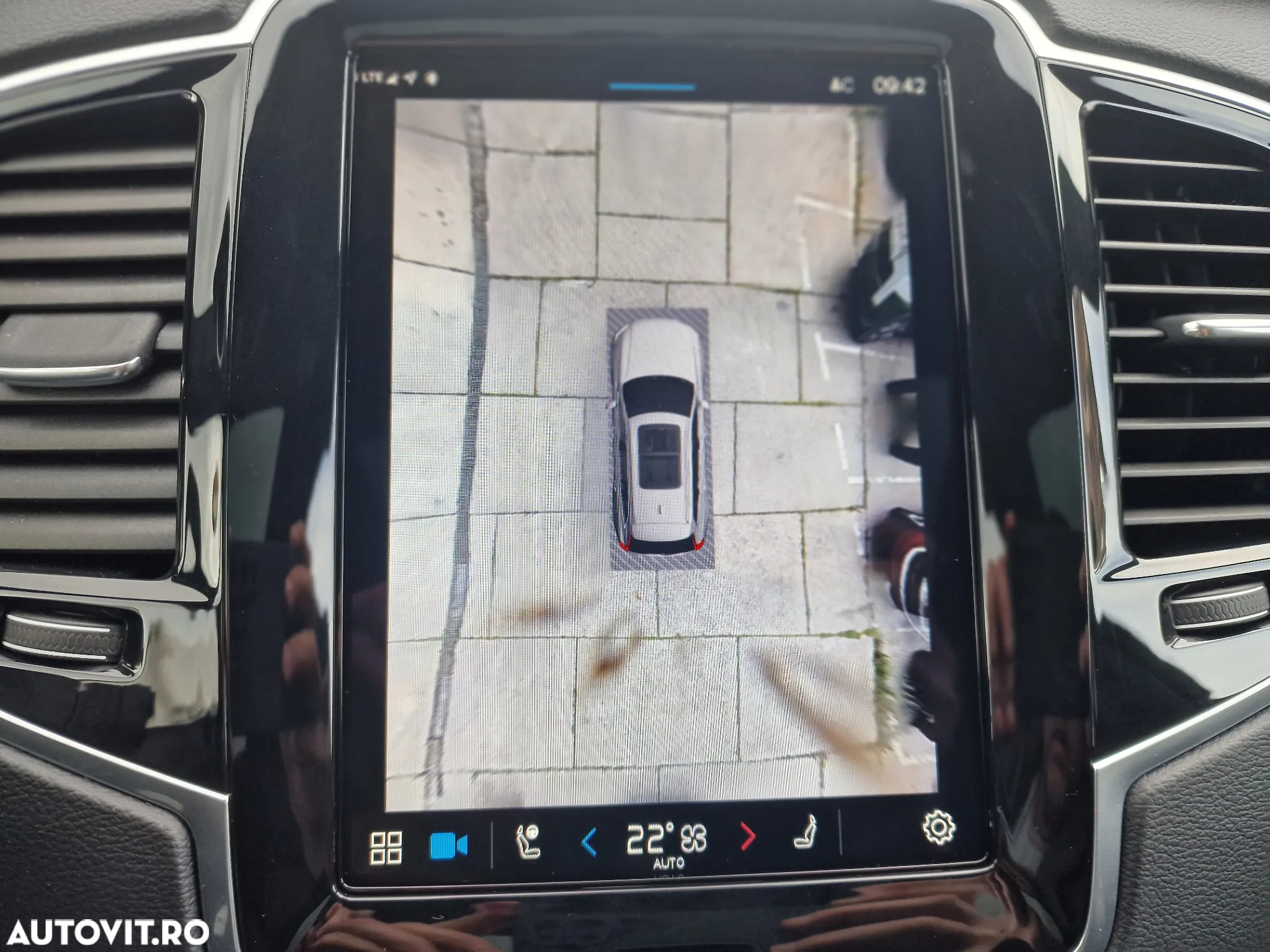 Volvo XC 90 T8 AWD Twin Engine Geartronic RDesign - 27