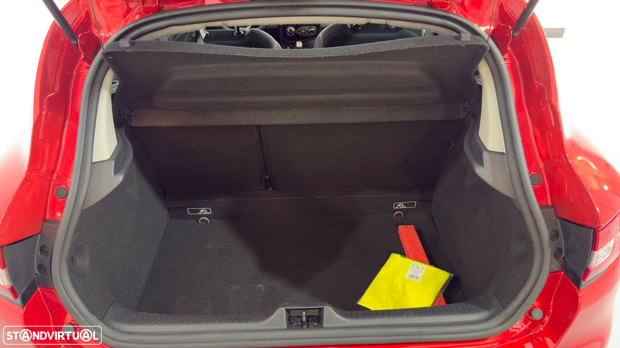 Renault Clio 0.9 TCe Limited Edition - 28