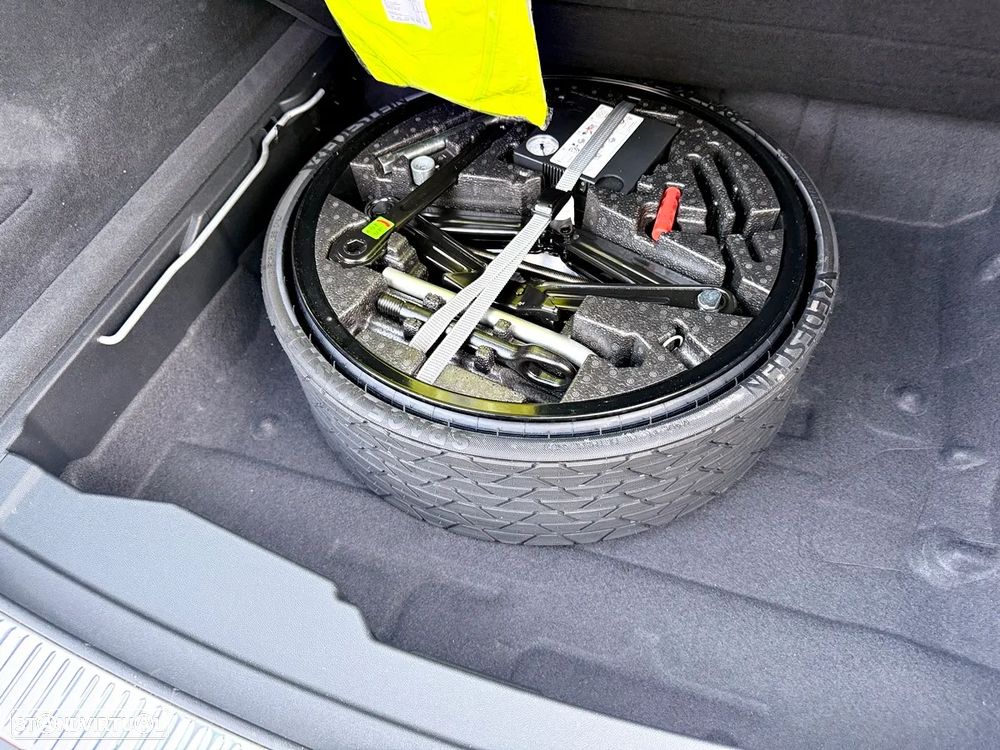 VW Touareg 3.0 TDI V6 Elegance Plus - 37