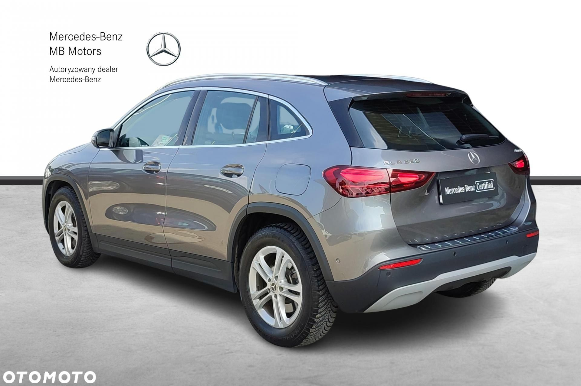 Mercedes-Benz GLA - 3