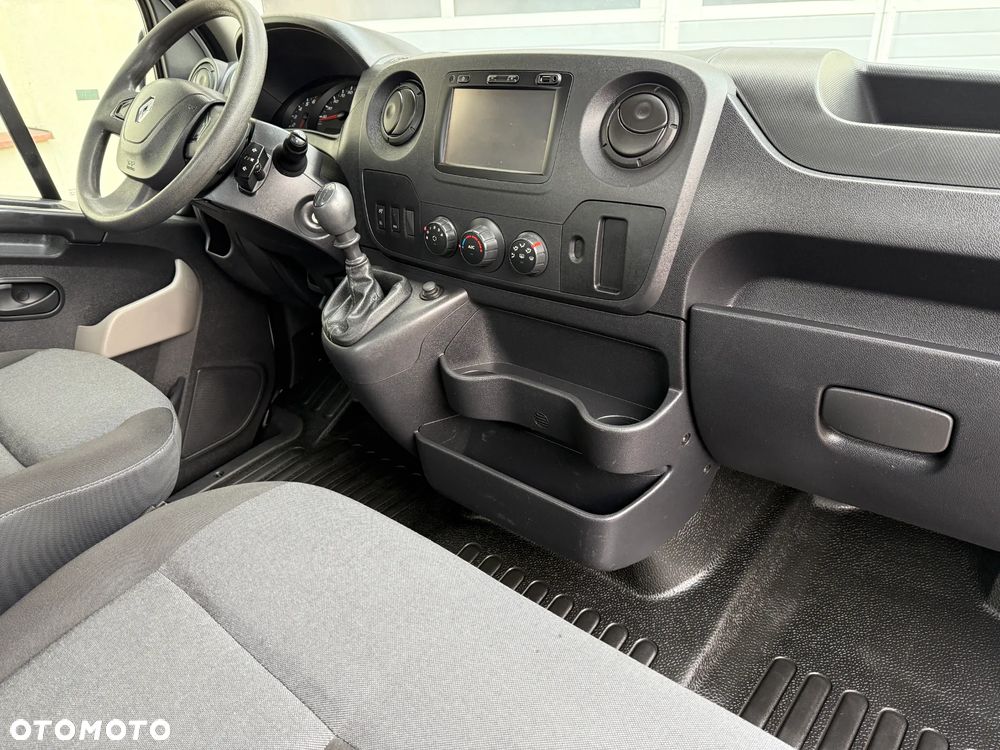 Renault Master Skrzyniowy - 21