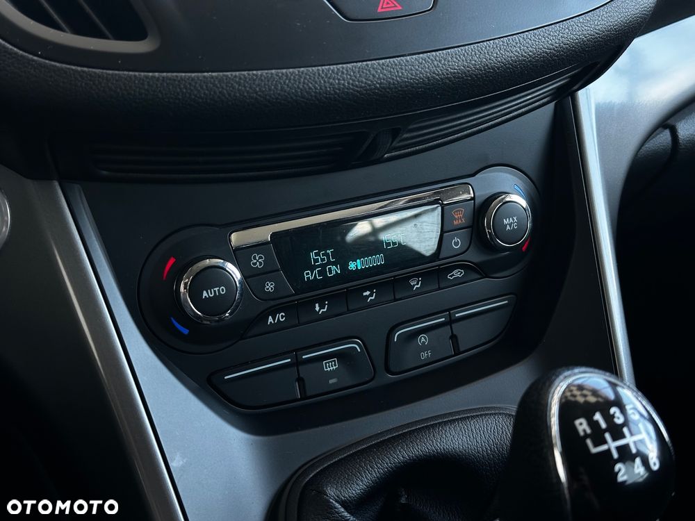Ford Kuga - 24
