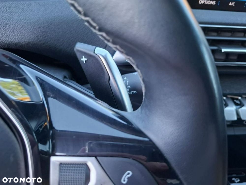 Peugeot 5008 BlueHDi 130 EAT8 Allure - 25