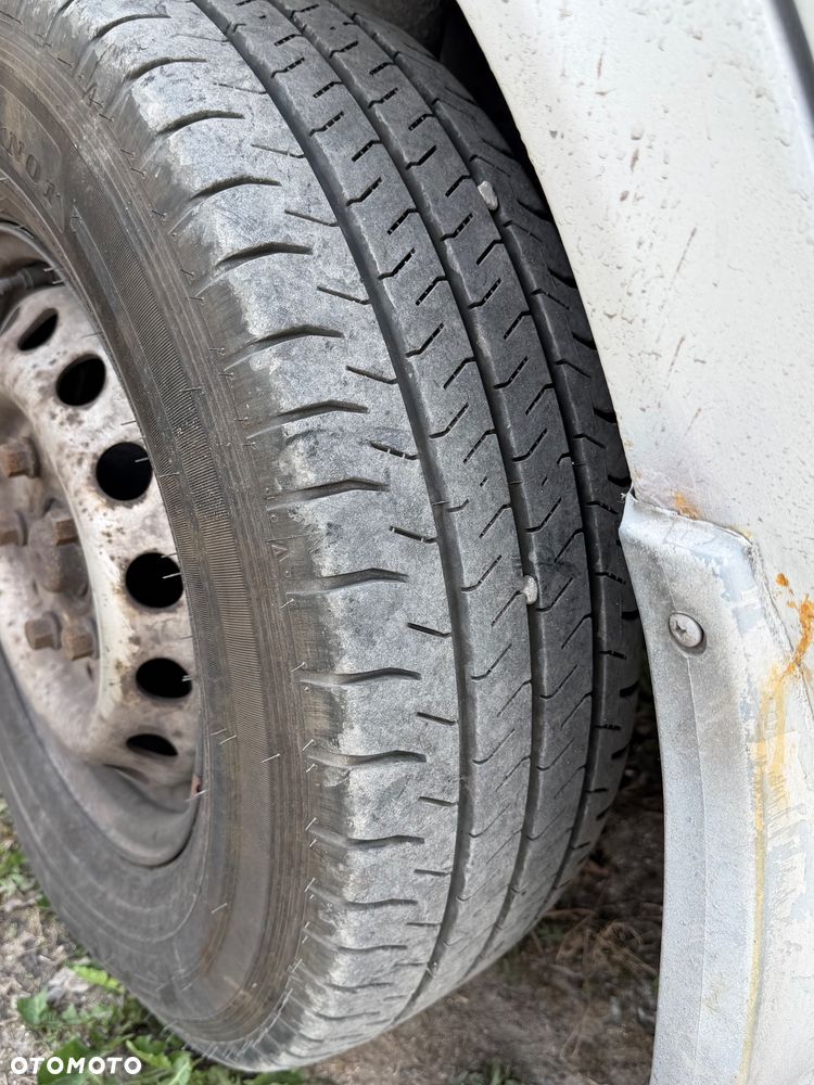 Mercedes-Benz Sprinter - 4