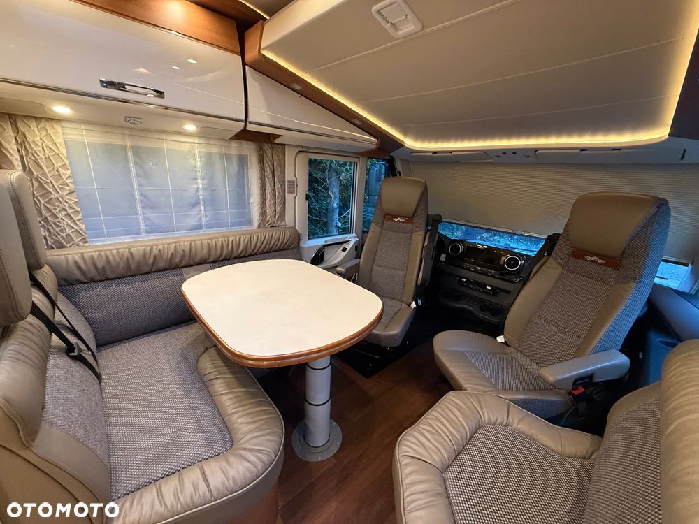 Mercedes-Benz CARTHAGO CHIC C-LINE I 5.0 QB - 10