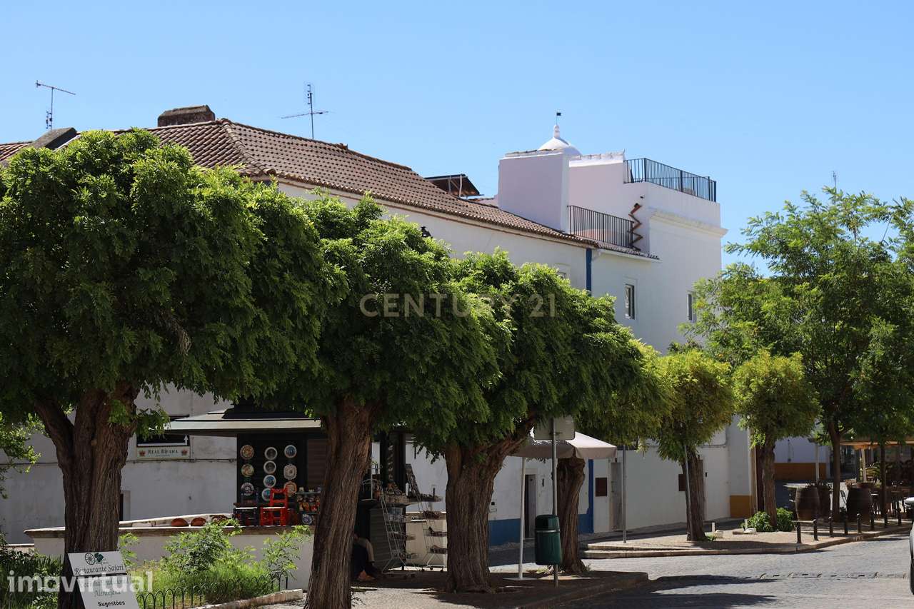 Oportunidade Única de Investimento no Coração de Vila Viçosa - Grande imagem: 4/60