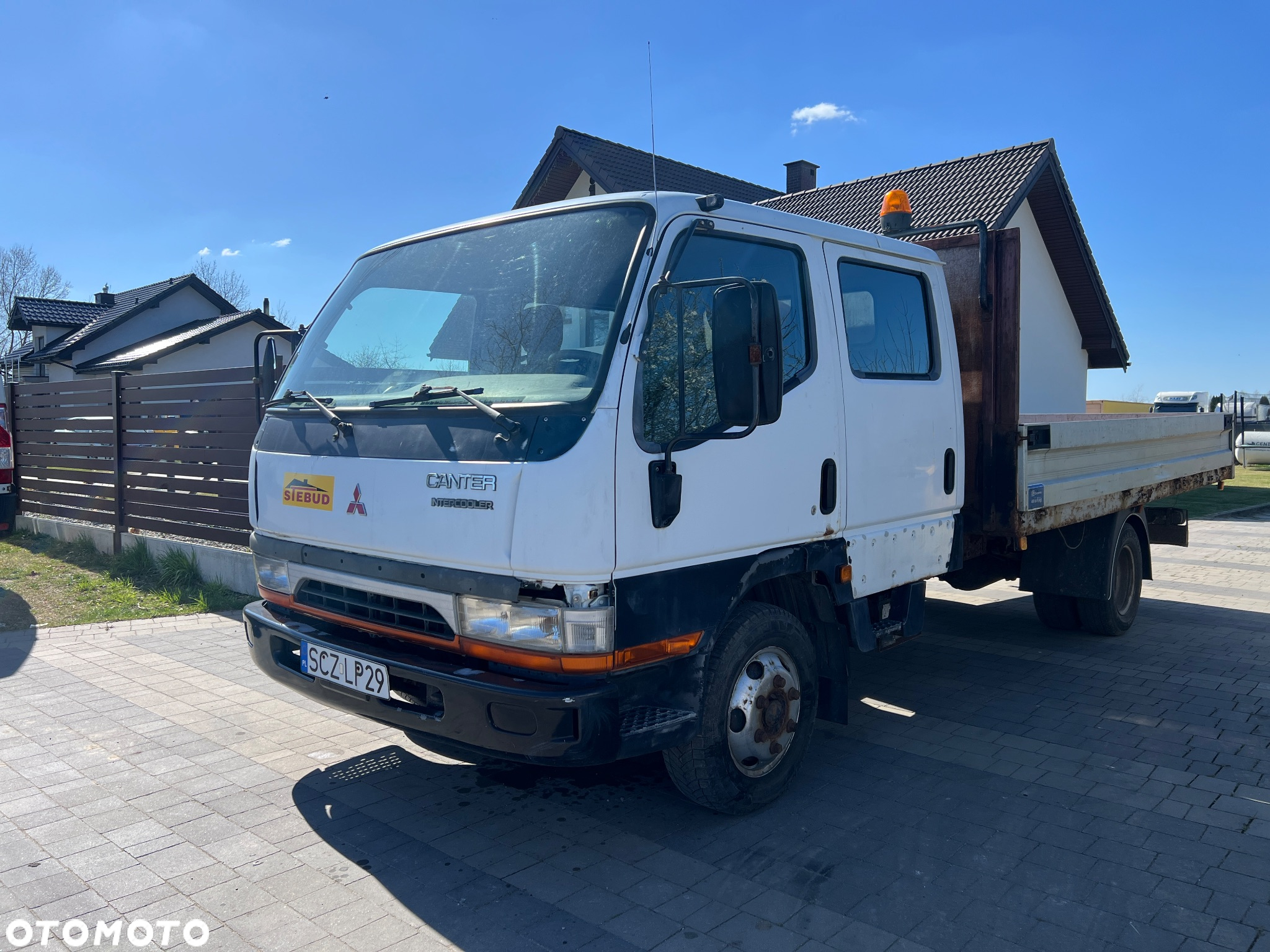 Mitsubishi Canter - 2