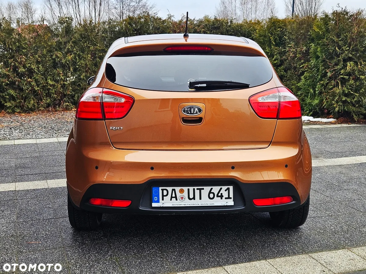 Kia Rio - 20