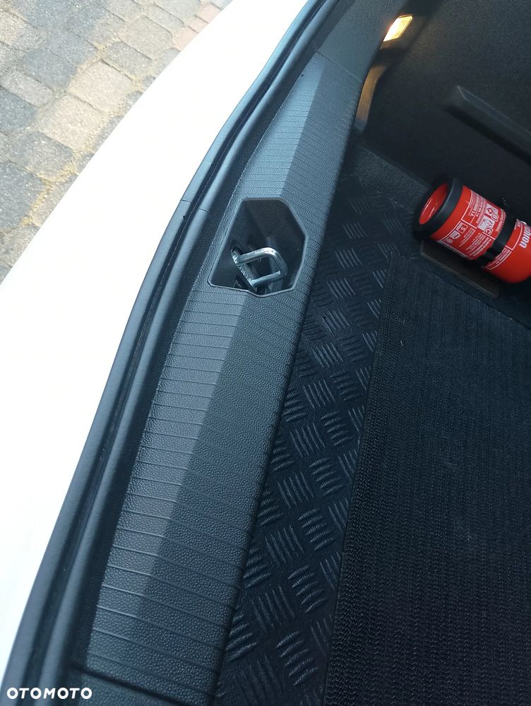 Opel Corsa 1.4 Enjoy - 22