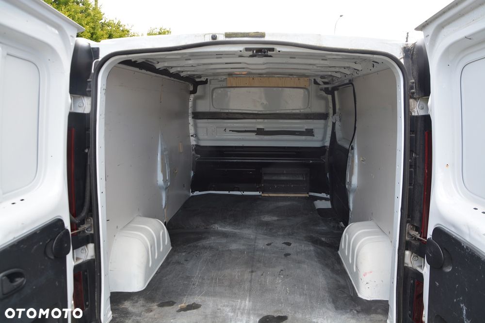 Opel Vivaro - 12