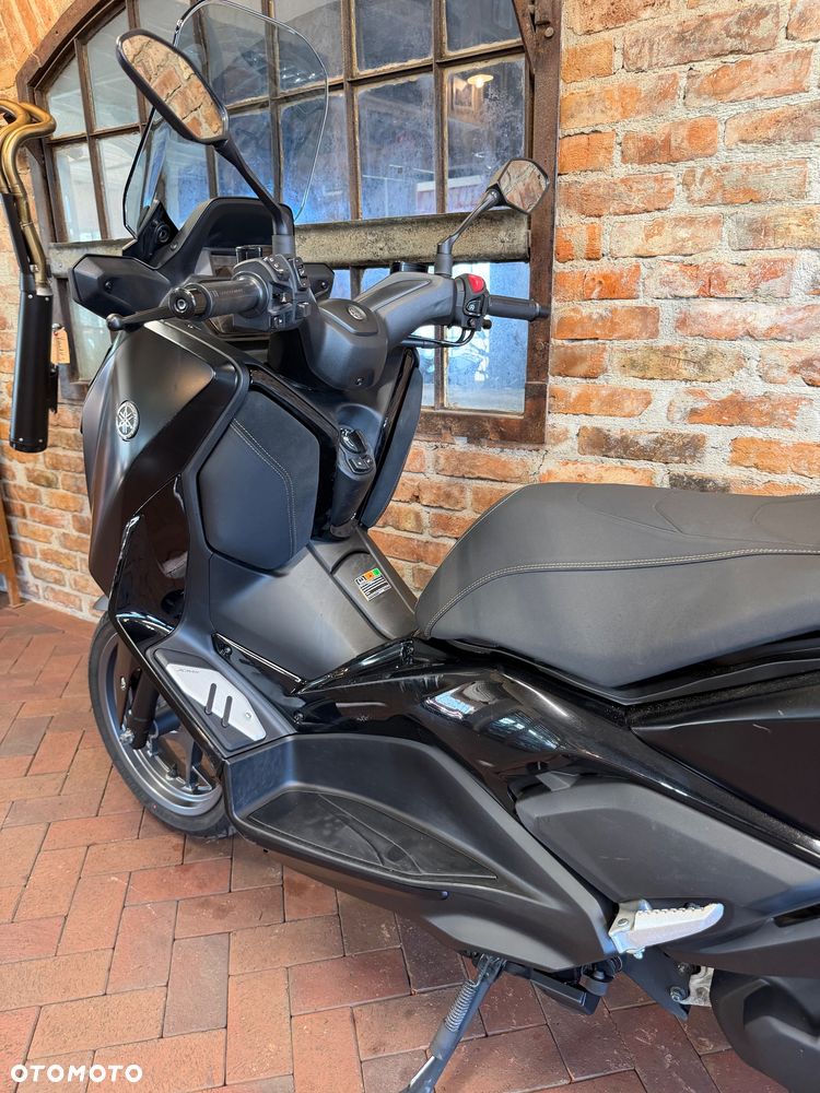 Yamaha X-max - 15