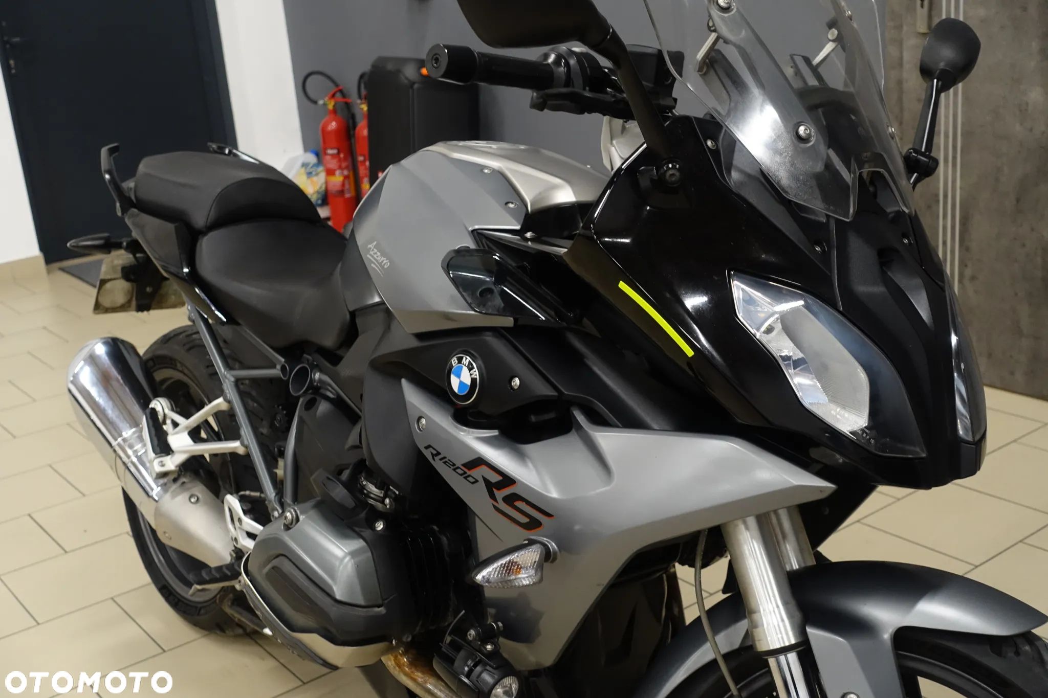 BMW R - 1