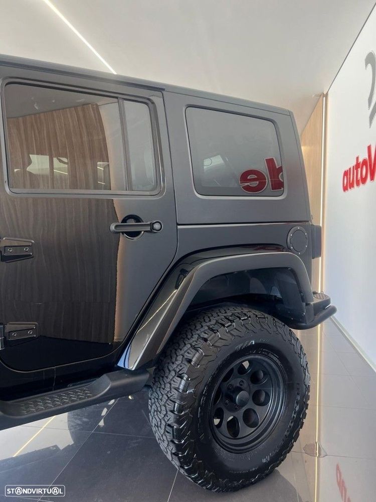 Jeep Wrangler Unlimited 2.8 CRD DPF Sport - 10