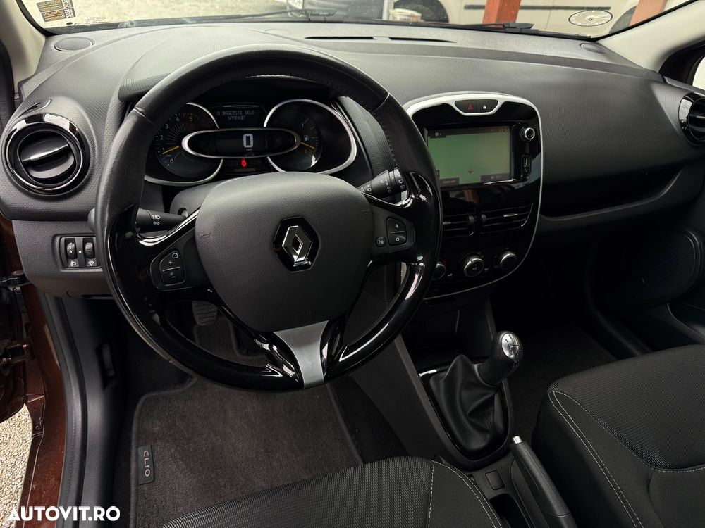 Renault Clio - 7