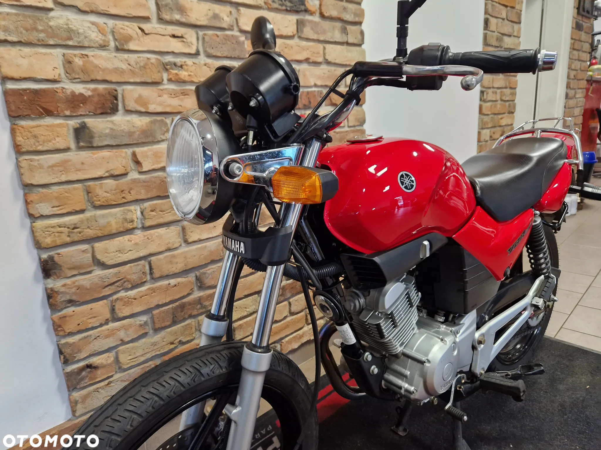 Yamaha YBR - 17